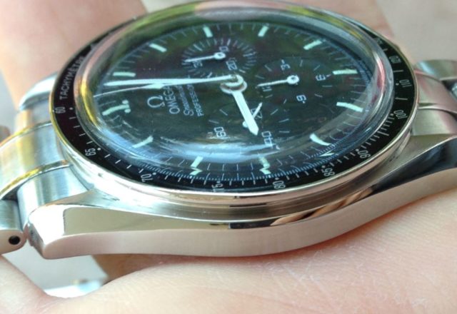 Revisione e restauro Omega Moonwatch